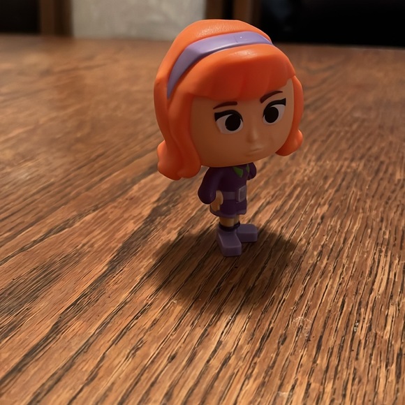 Daphne Blake Bubble Head Figure From Scoopy Doo Cartoon - Picture 2 of 8